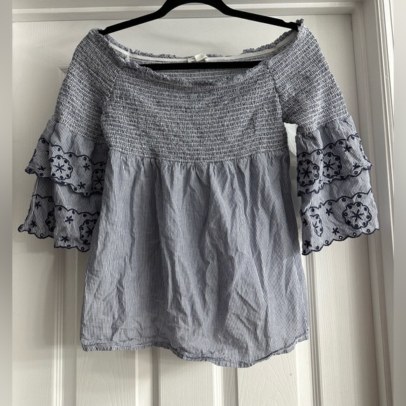 Off the Shoulder Top - Picture 1 of 2